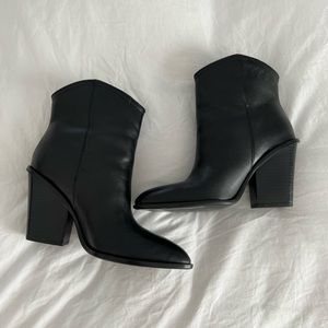 Heeled cowboy ankle boots - Zara